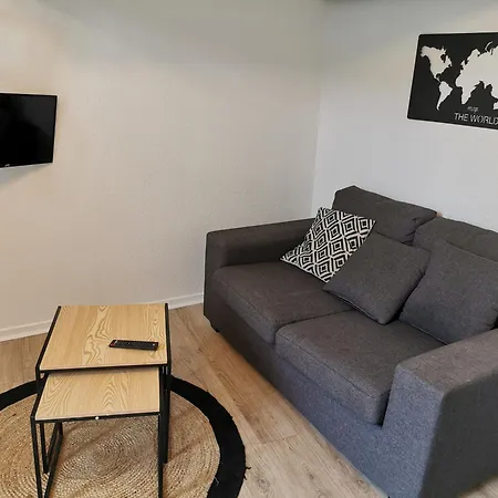 Studio Le Port A 150m De La Plage لي سابلِ دولونْ