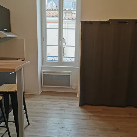 Studio Le Port A 150m De La Plage شقة لي سابلِ دولونْ